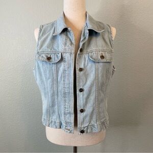 Liz Claiborne Vintage Y2K 90s Light Wash Button Down Denim Jean Vest | Medium